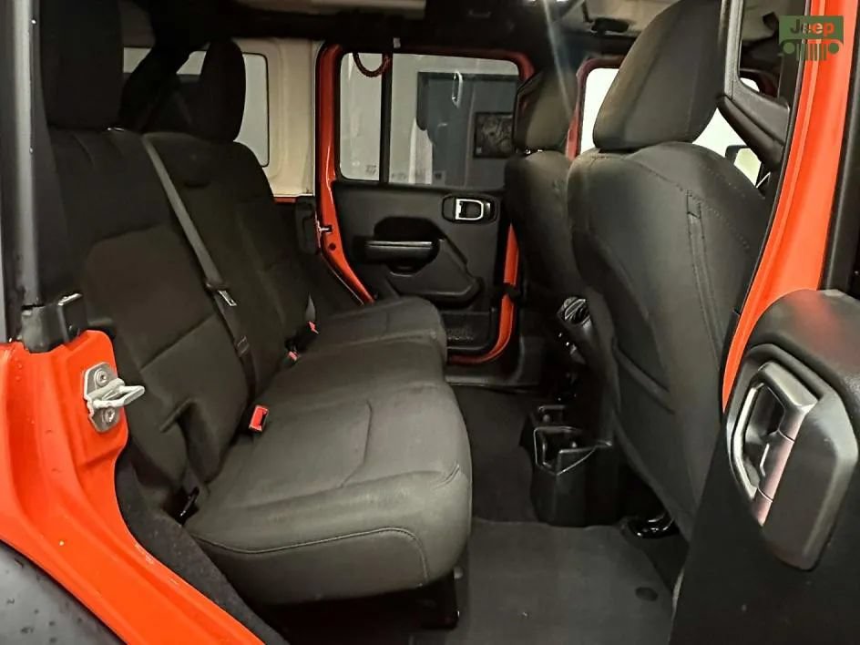 Used 2019 Jeep Wrangler Unlimited Sport S AWD/4WD image 14