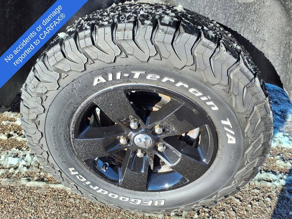 Used 2020 RAM 1500 Classic SLT w/ Luxury Group image 9