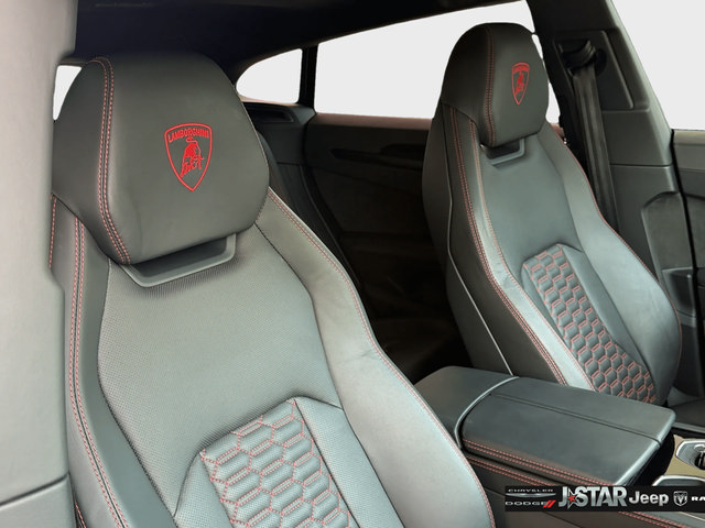 Used 2022 Lamborghini Urus AWD/4WD image 13