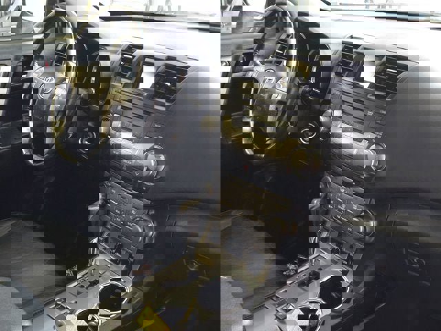 Used 2010 Toyota Highlander SE image 5