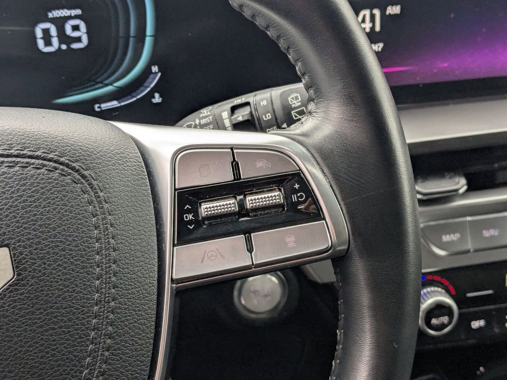 Used 2025 Kia Telluride S image 18