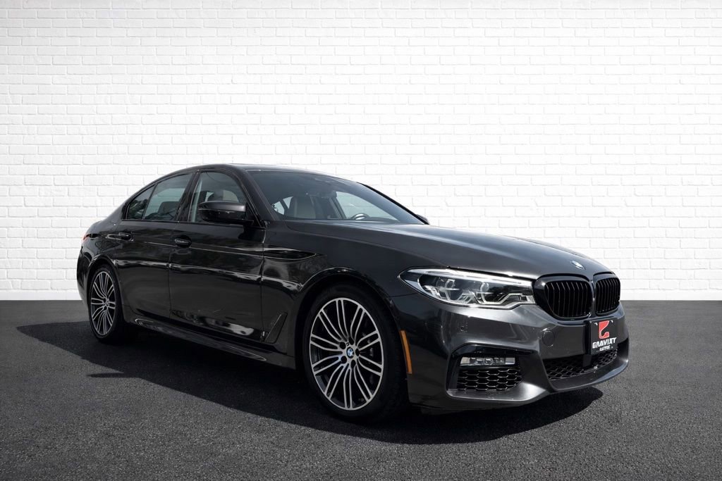 Used 2017 BMW 540i xDrive image 3