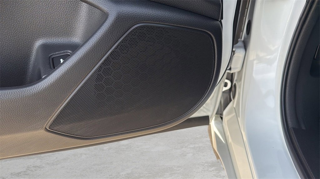 Used 2022 Honda Accord EX-L image 46