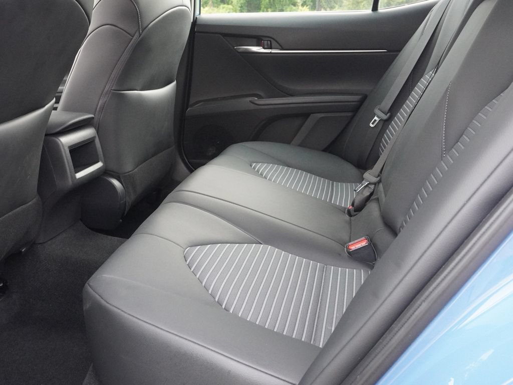 Used 2024 Toyota Camry SE FWD image 25