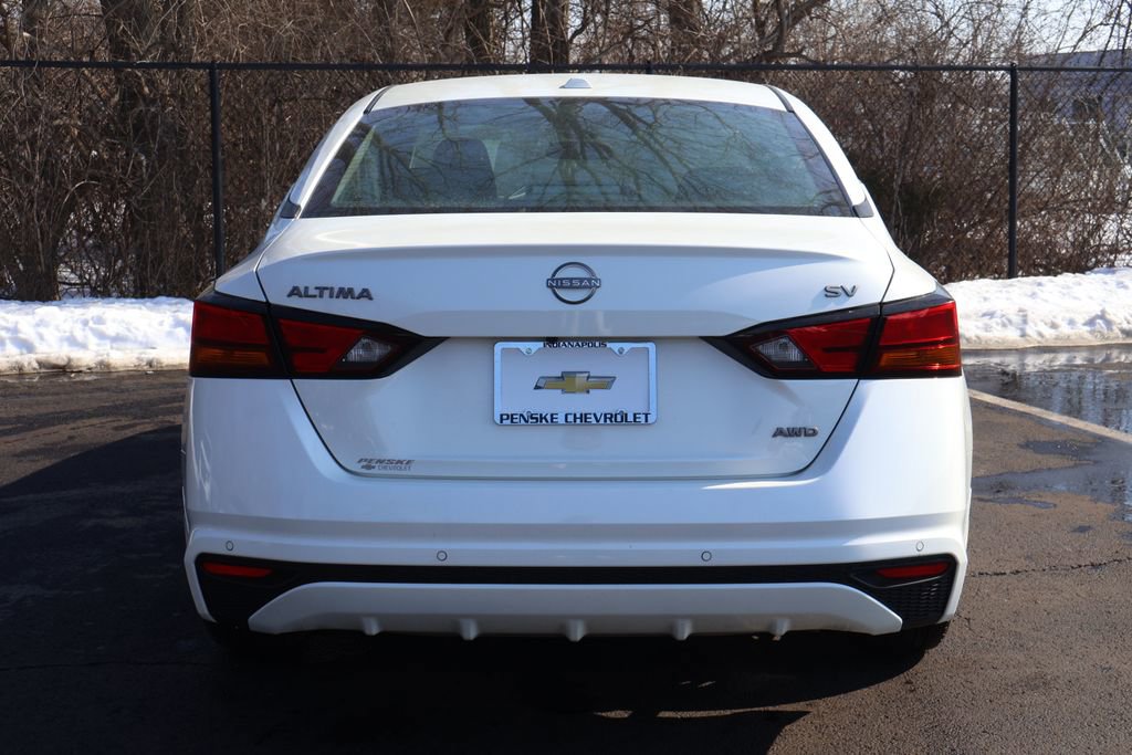 Used 2024 Nissan Altima 2.5 SV image 6