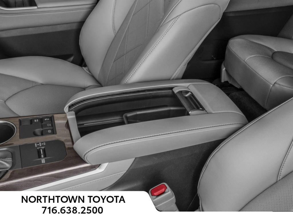 New 2026 Toyota Highlander Platinum AWD/4WD image 13