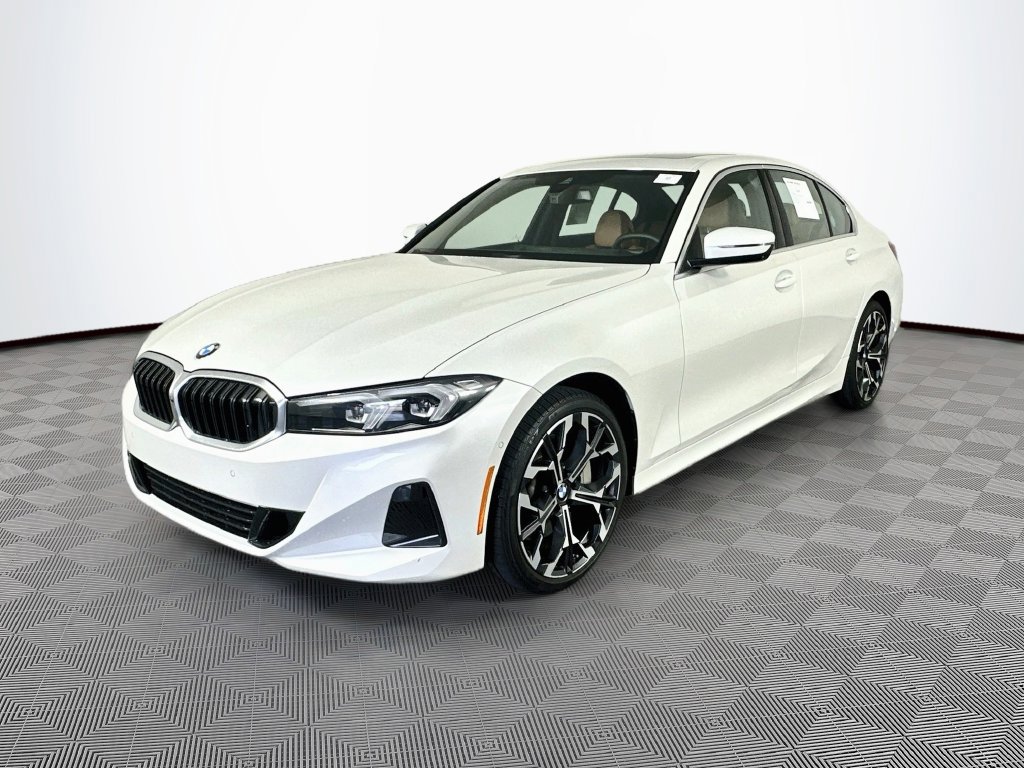 Used 2025 BMW 330i xDrive Sedan AWD/4WD image 4