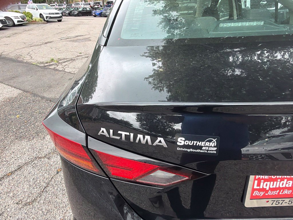 Used 2025 Nissan Altima 2.5 SV AWD/4WD image 8