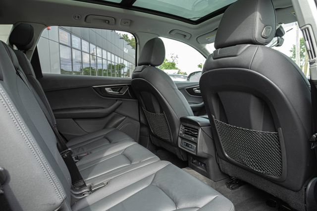 Used 2023 Audi Q7 2.0T Premium w/ Convenience Package AWD/4WD image 18
