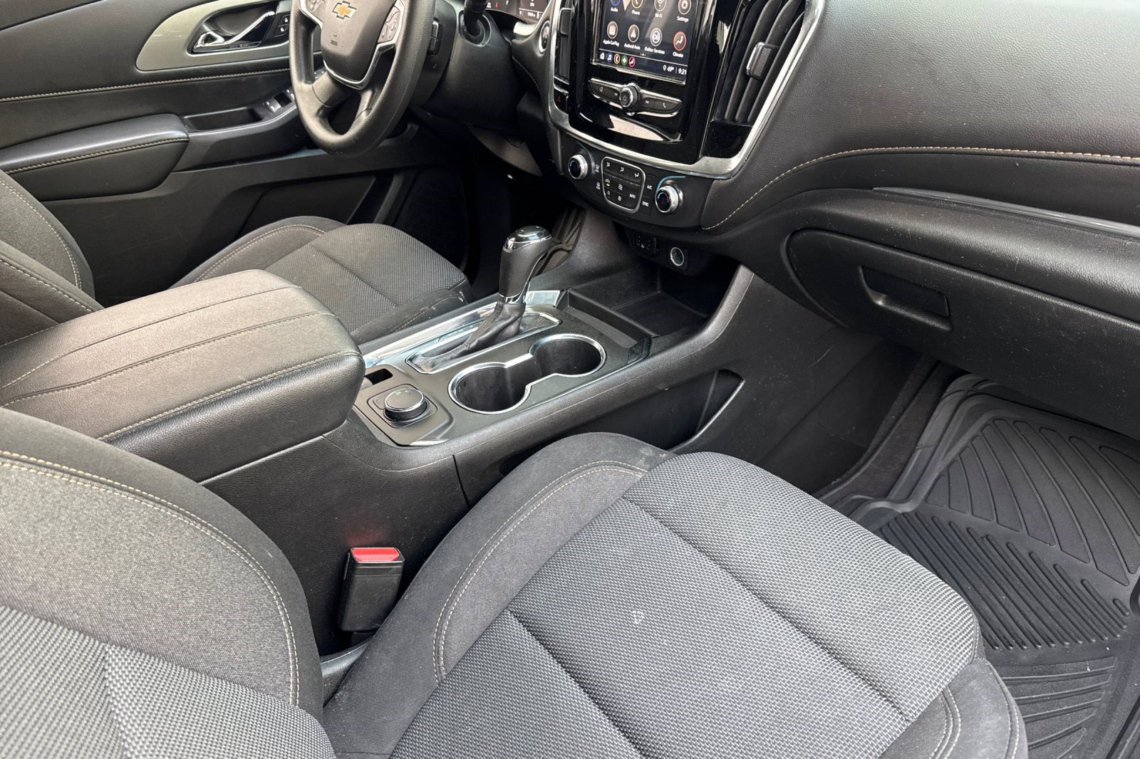 Used 2020 Chevrolet Traverse LS image 31