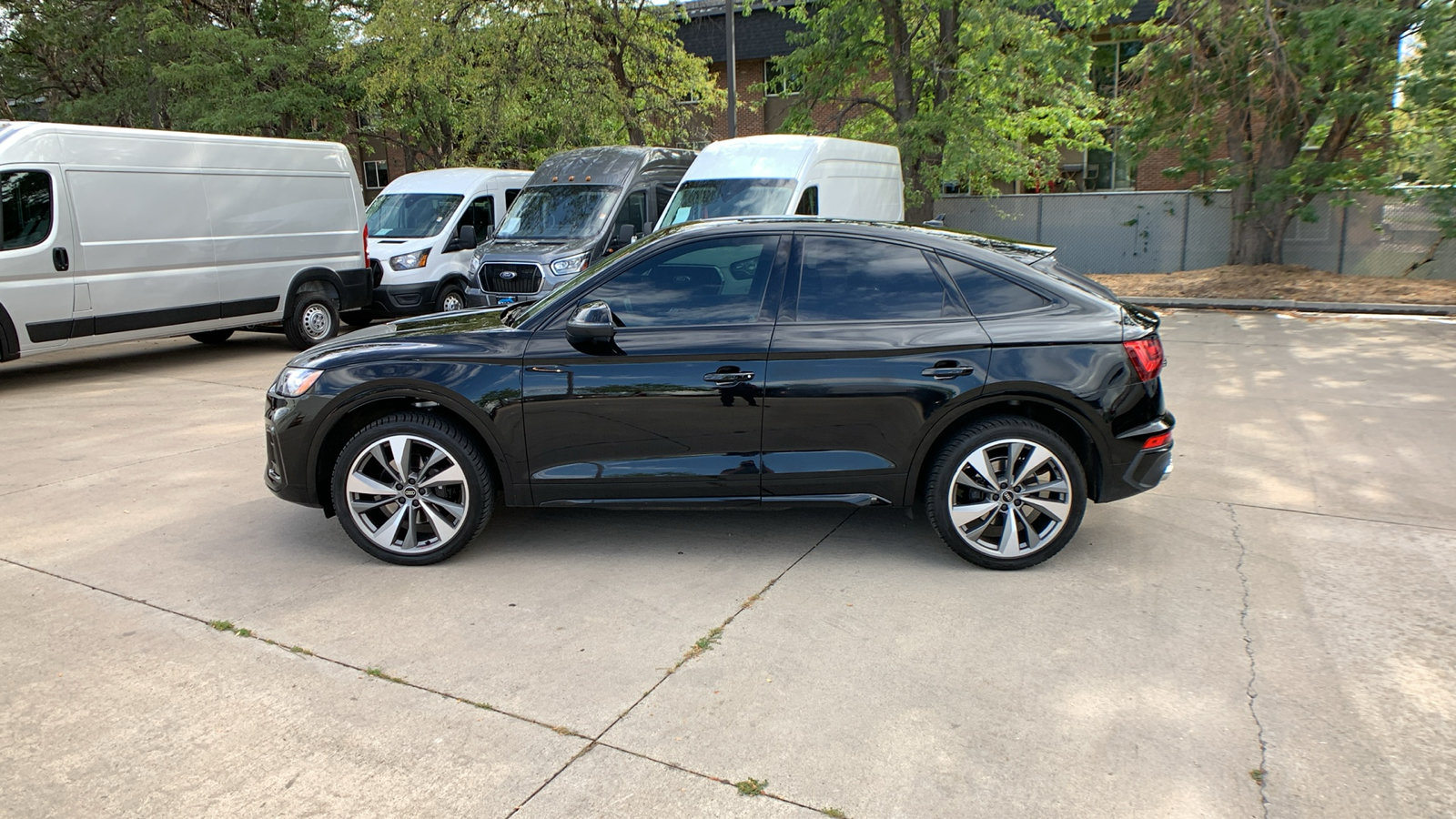 Used 2023 Audi SQ5 Premium Plus w/ Premium Plus Package AWD/4WD image 2