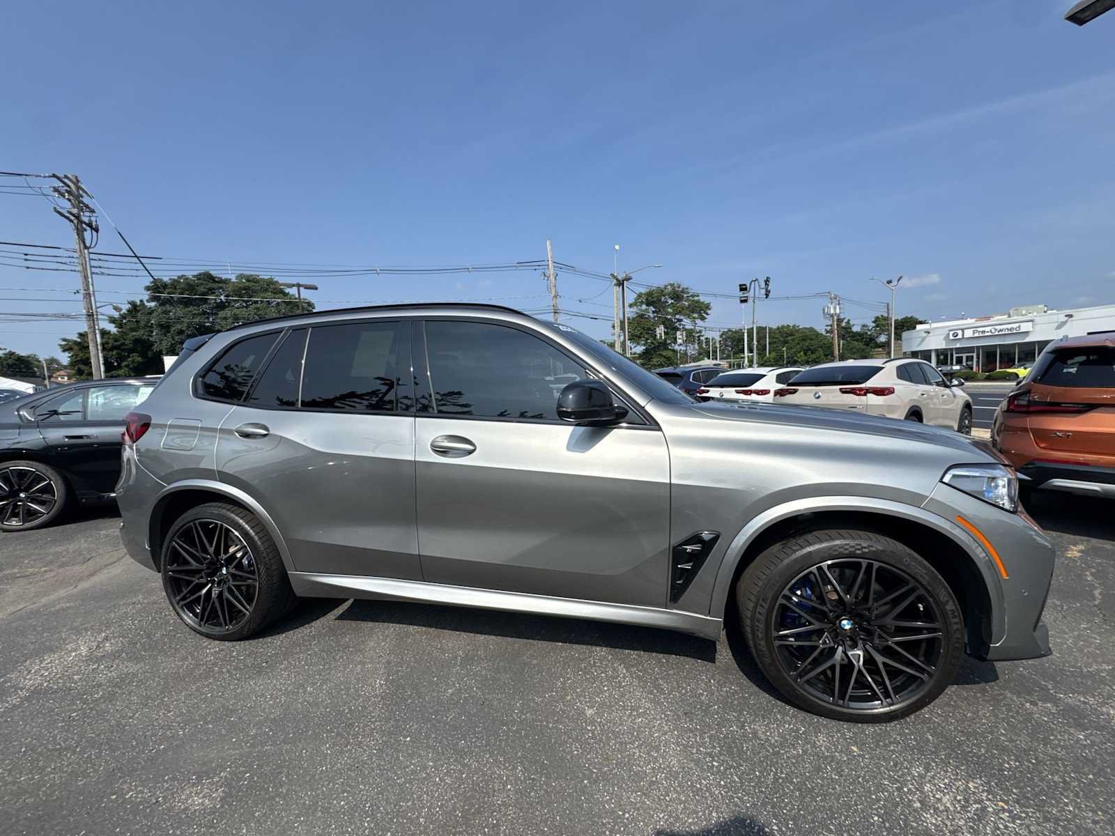 Used 2021 BMW X5 M w/ Competition Package AWD/4WD image 9
