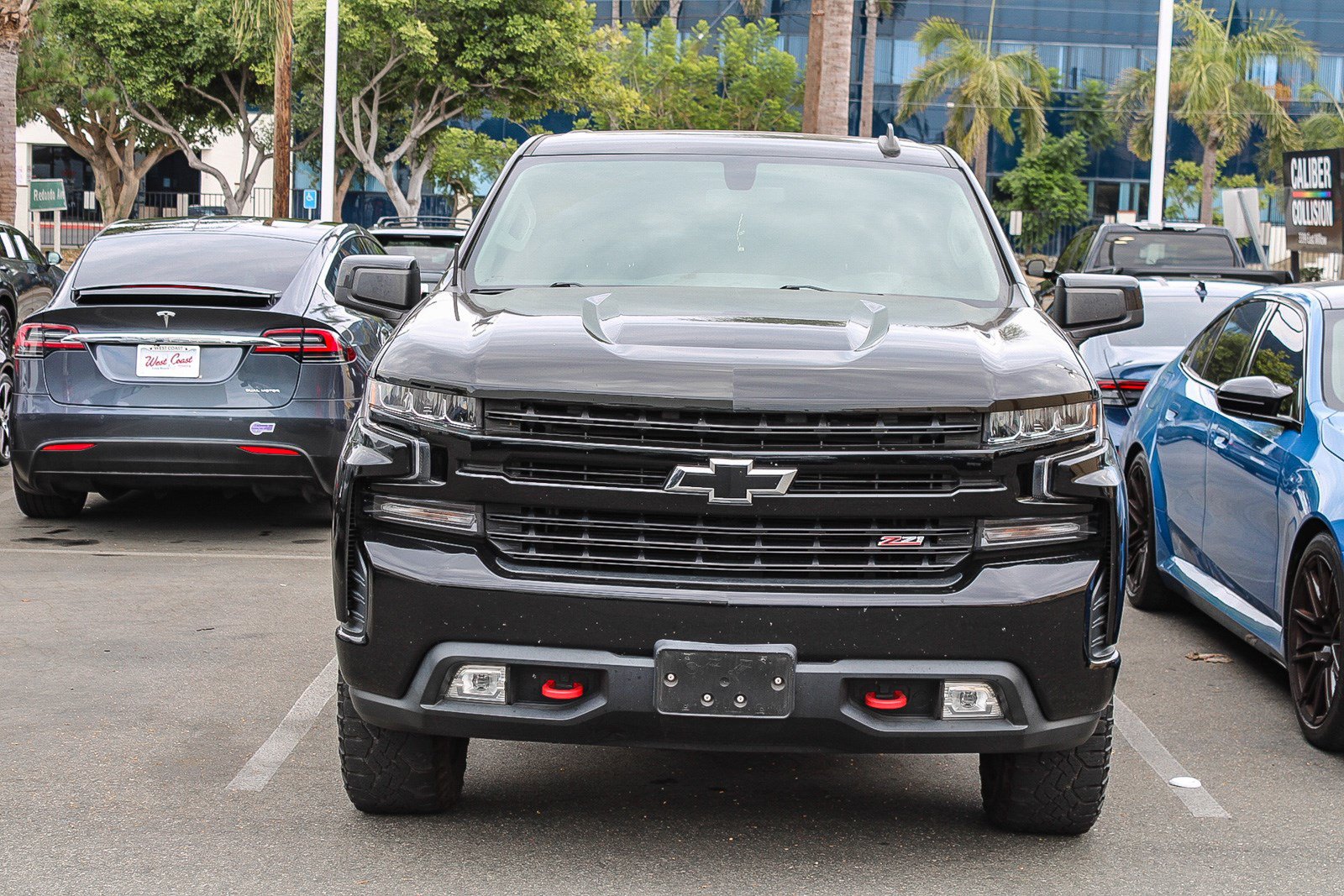 Used 2022 Chevrolet Silverado 1500 LT Trail Boss AWD/4WD image 2