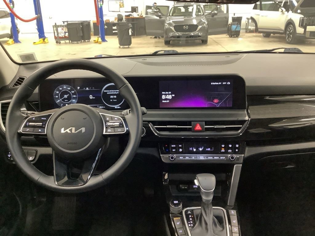 Certified 2024 Kia Seltos X-Line AWD/4WD image 7