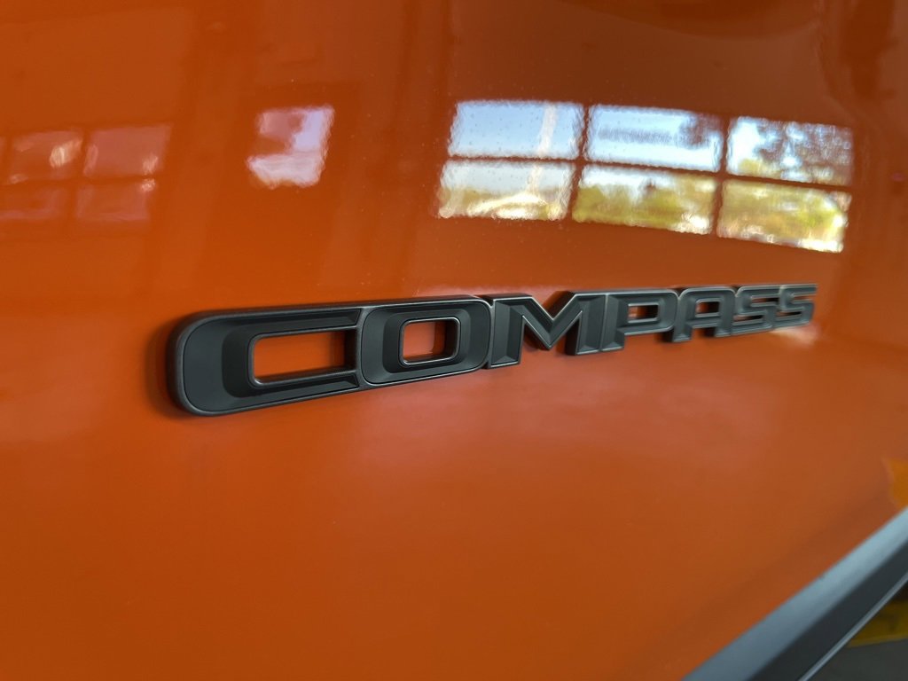 New 2026 Jeep Compass Latitude image 10