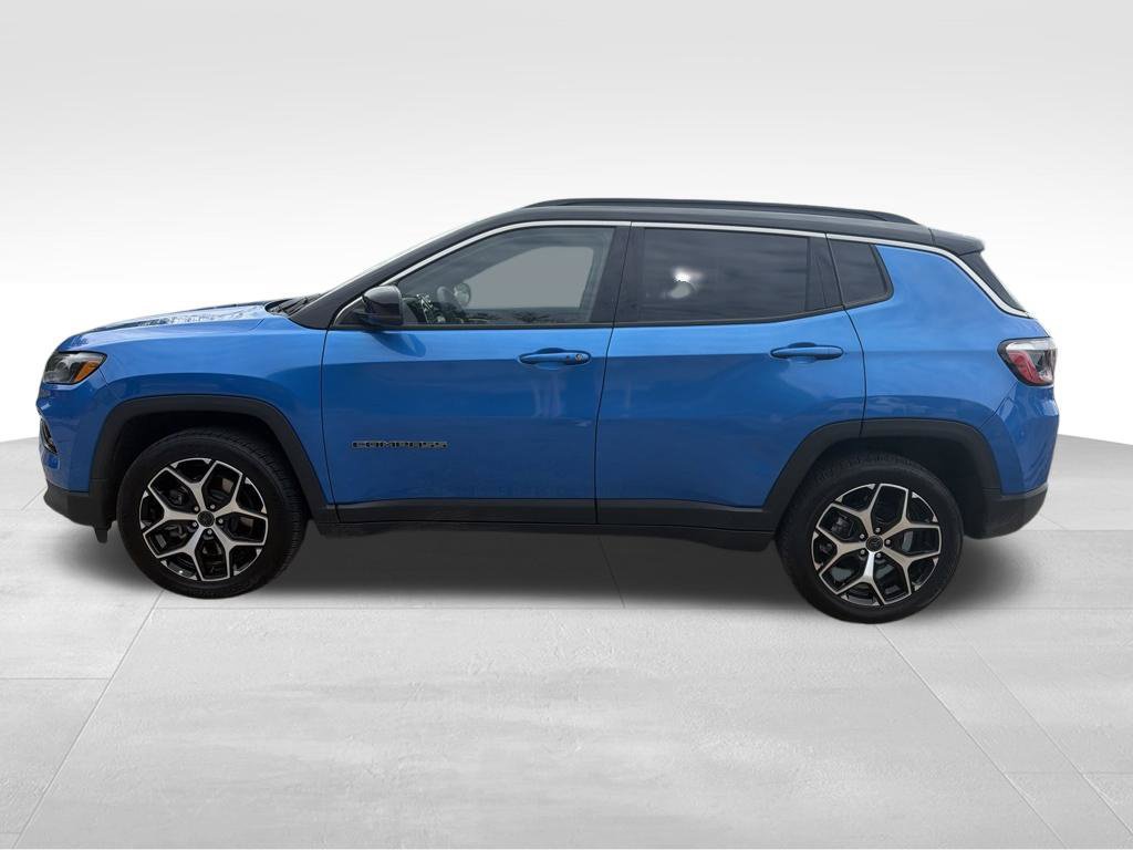 Used 2025 Jeep Compass Limited AWD/4WD image 41