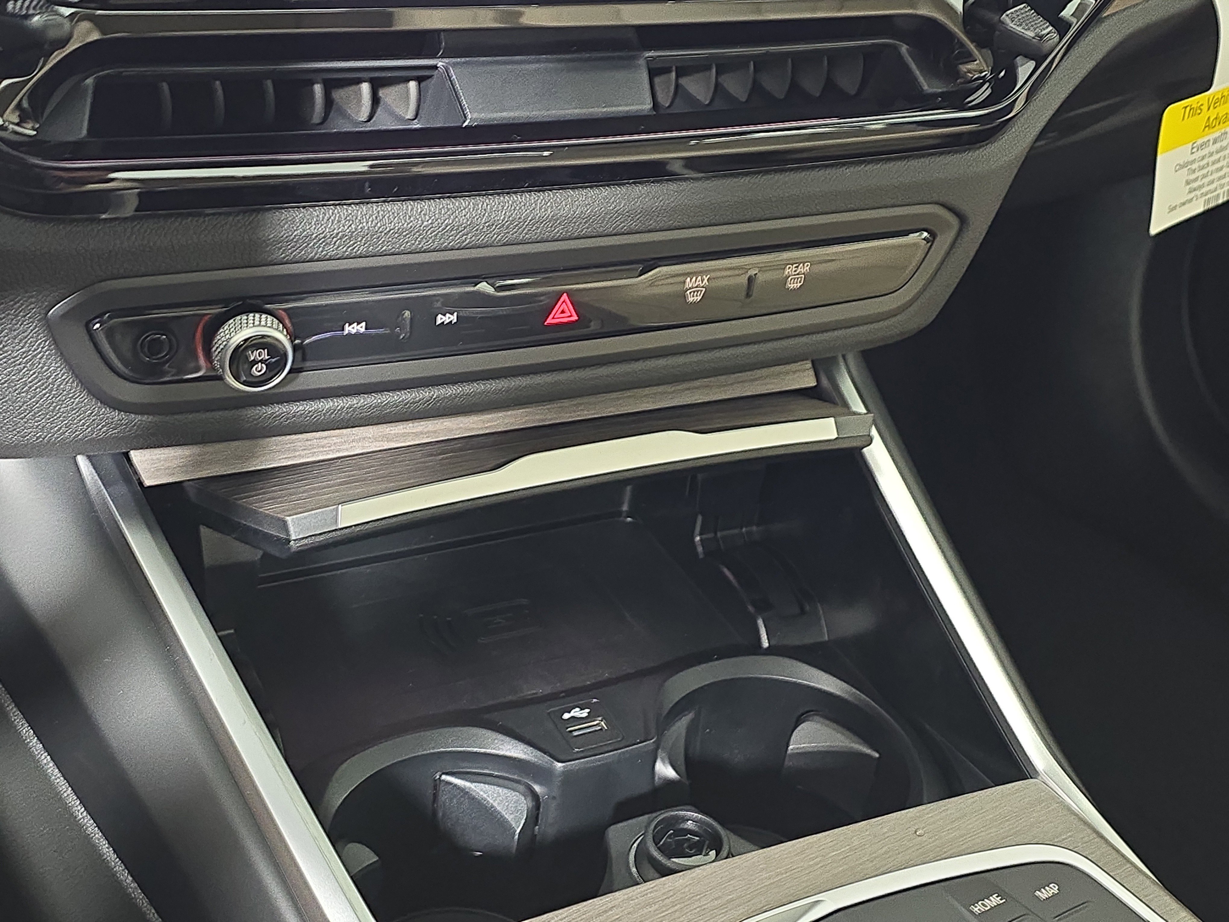 New 2025 BMW 230i xDrive Coupe w/ Premium Package image 21