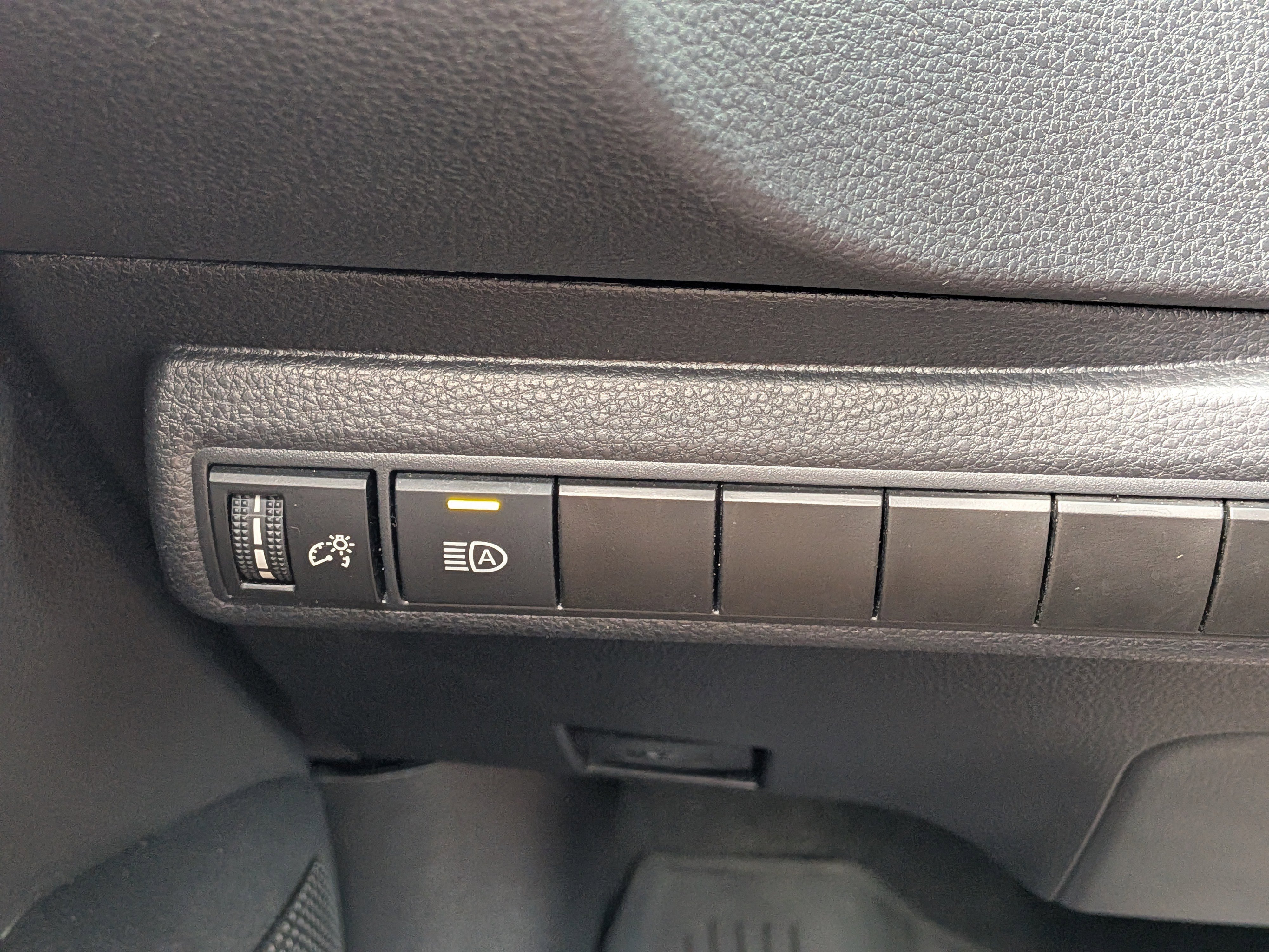 Used 2024 Toyota Corolla LE image 22