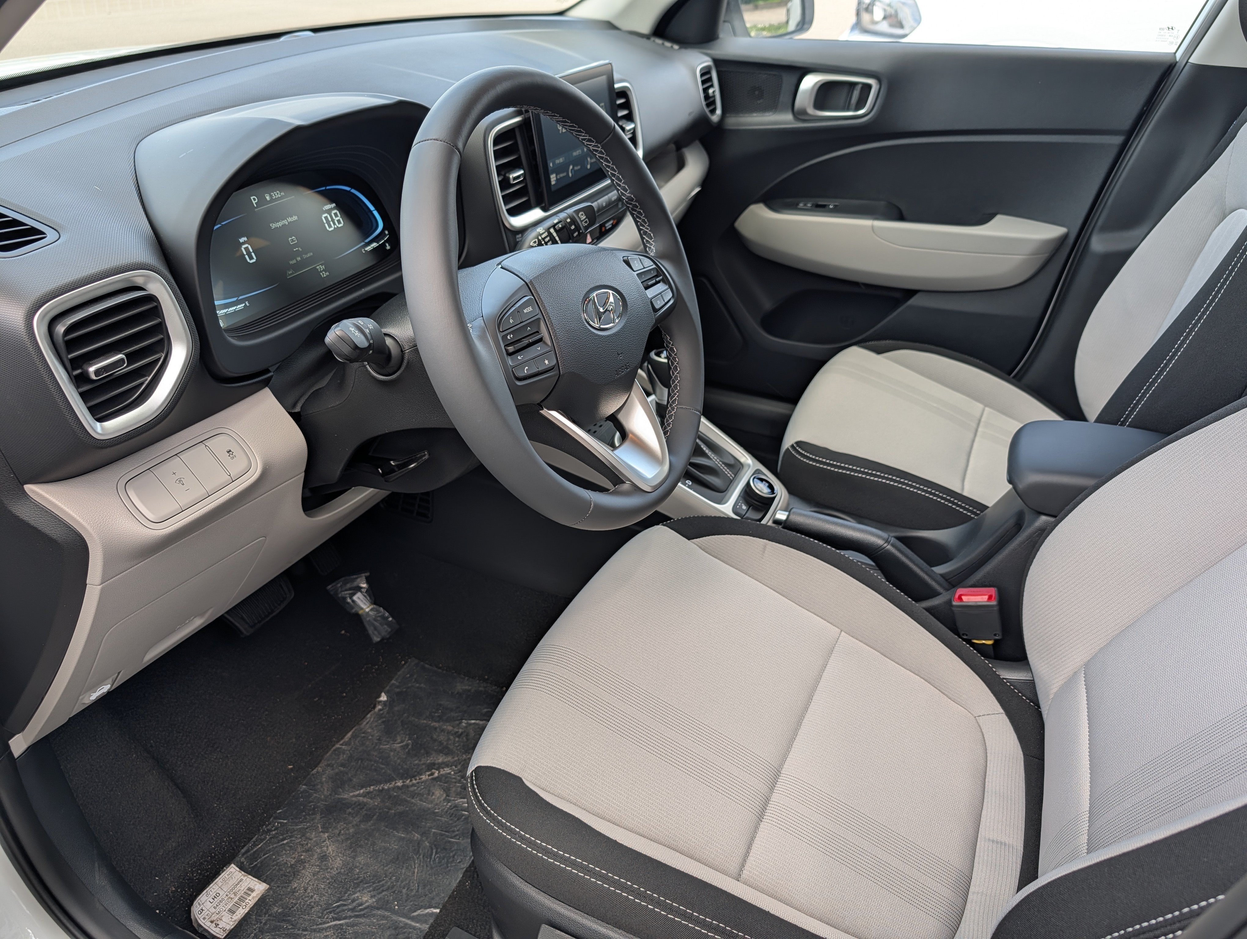 New 2026 Hyundai Venue SEL FWD image 6