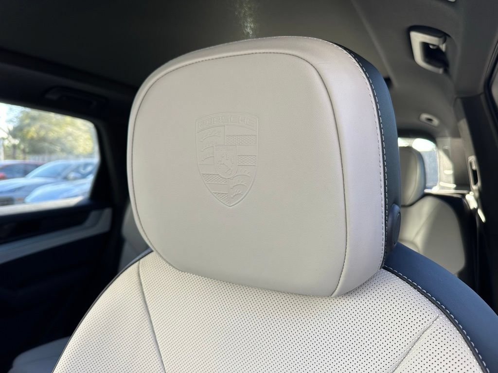 Used 2026 Porsche Cayenne S AWD/4WD image 22