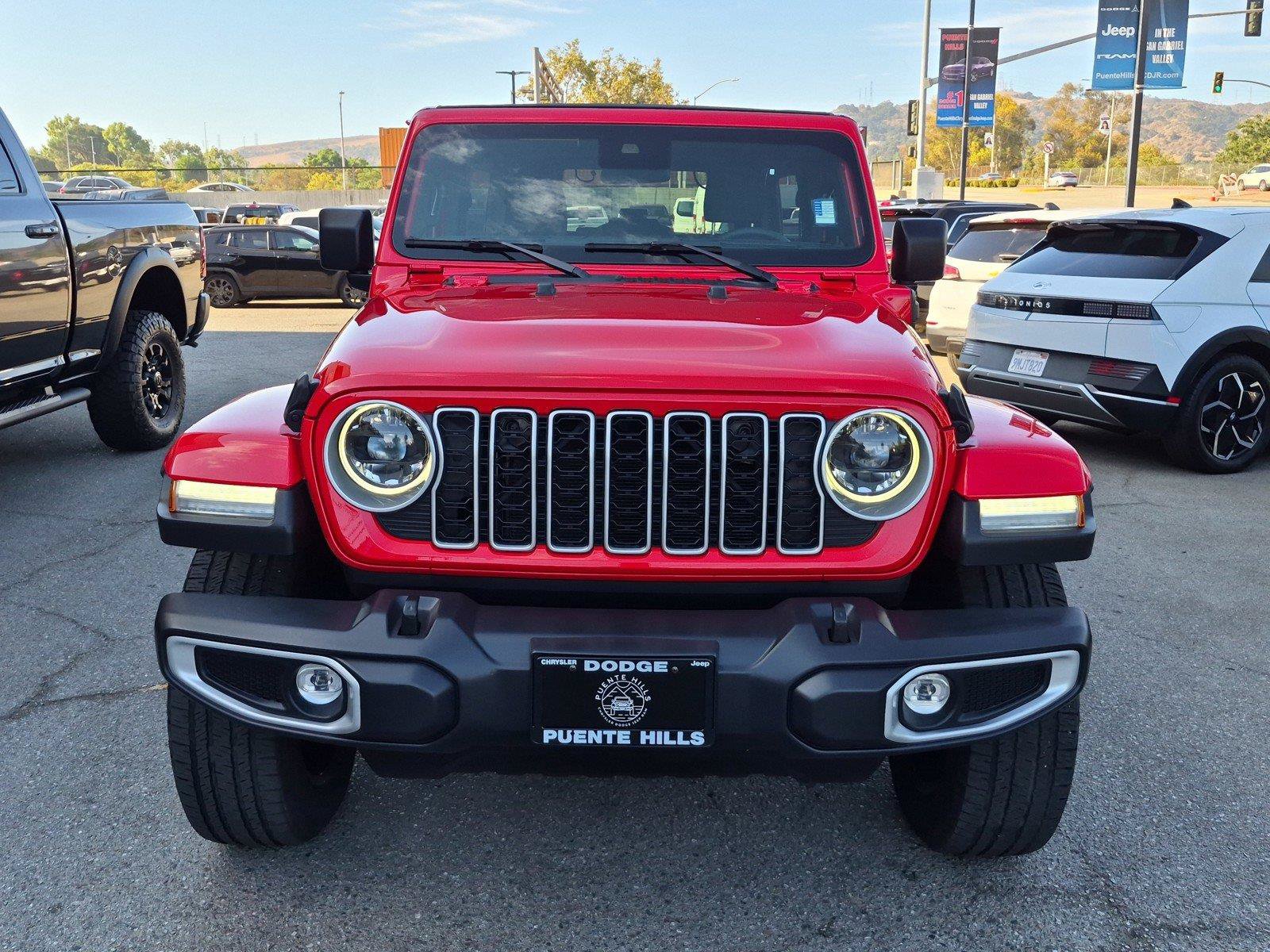 Certified 2025 Jeep Wrangler Unlimited Sahara w/ Safety Group AWD/4WD image 3