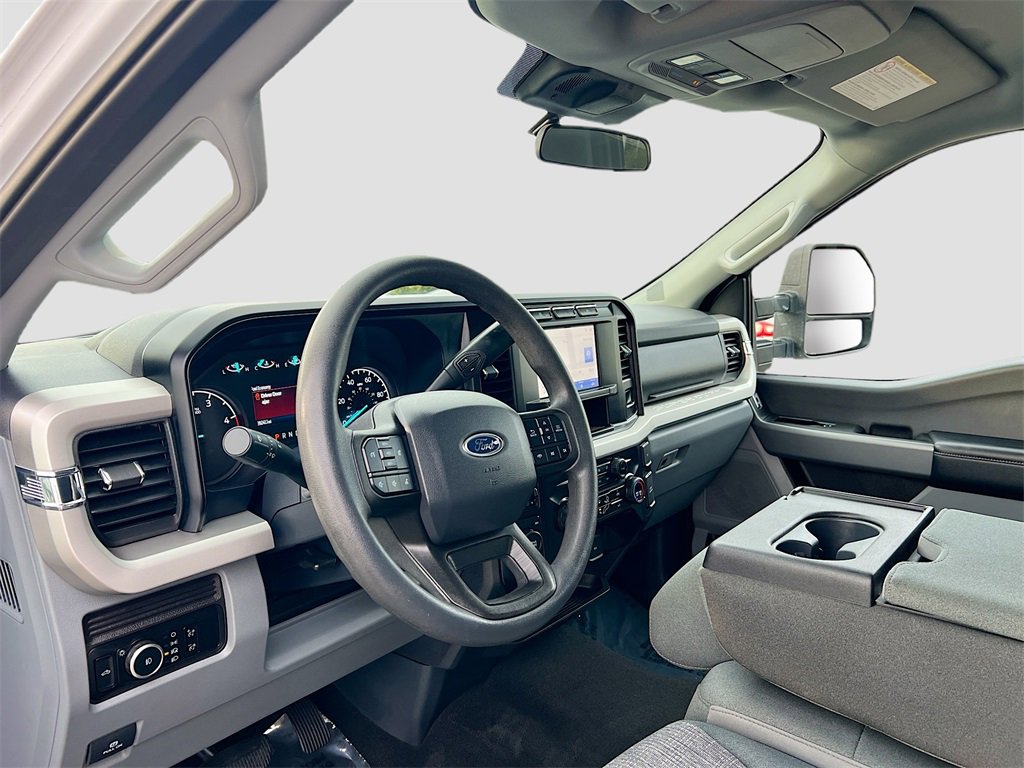 Used 2024 Ford F250 XLT image 9