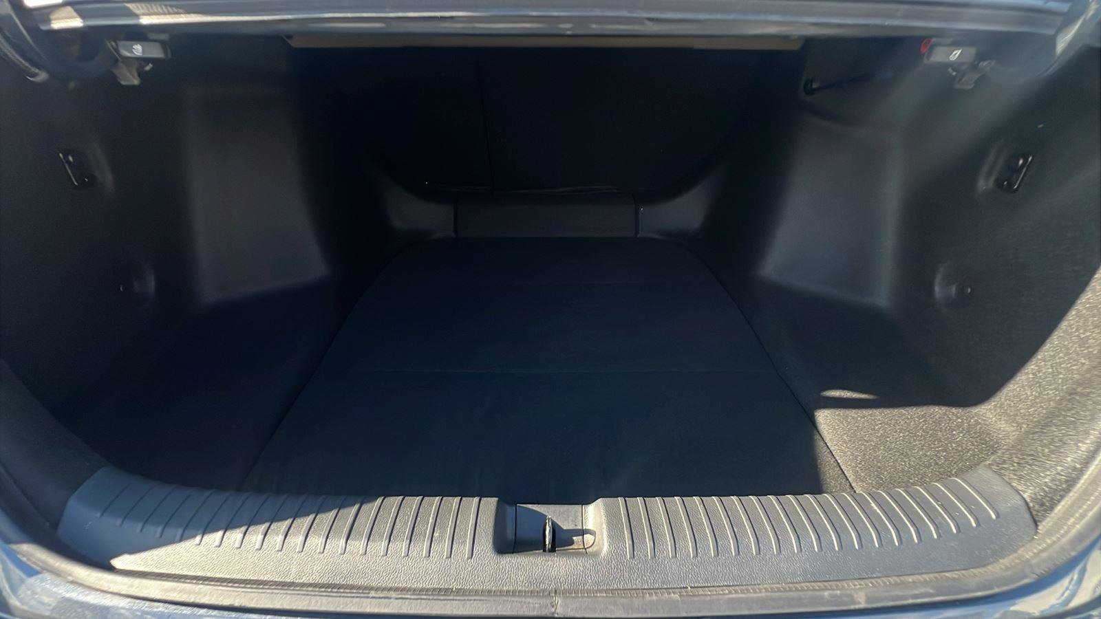 Used 2025 Honda Accord SE image 16