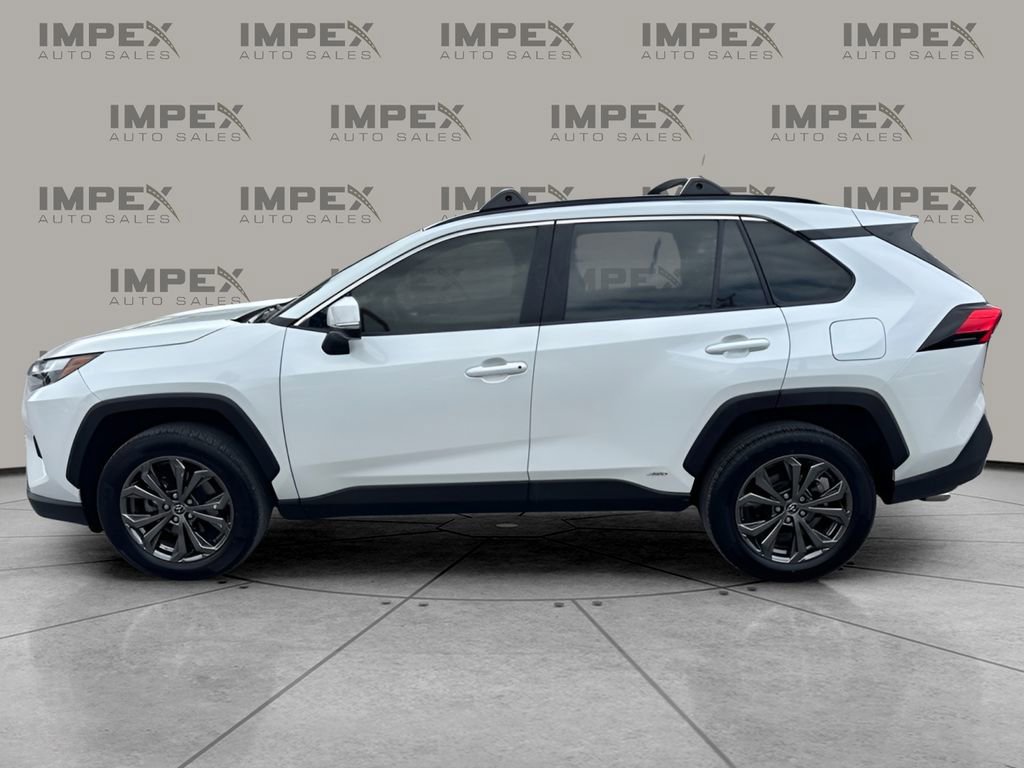 Used 2023 Toyota RAV4 XLE Premium AWD/4WD image 2