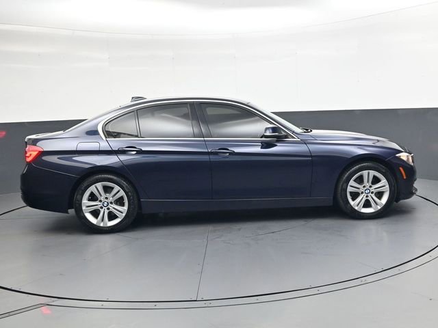 Used 2017 BMW 330i Sedan image 3