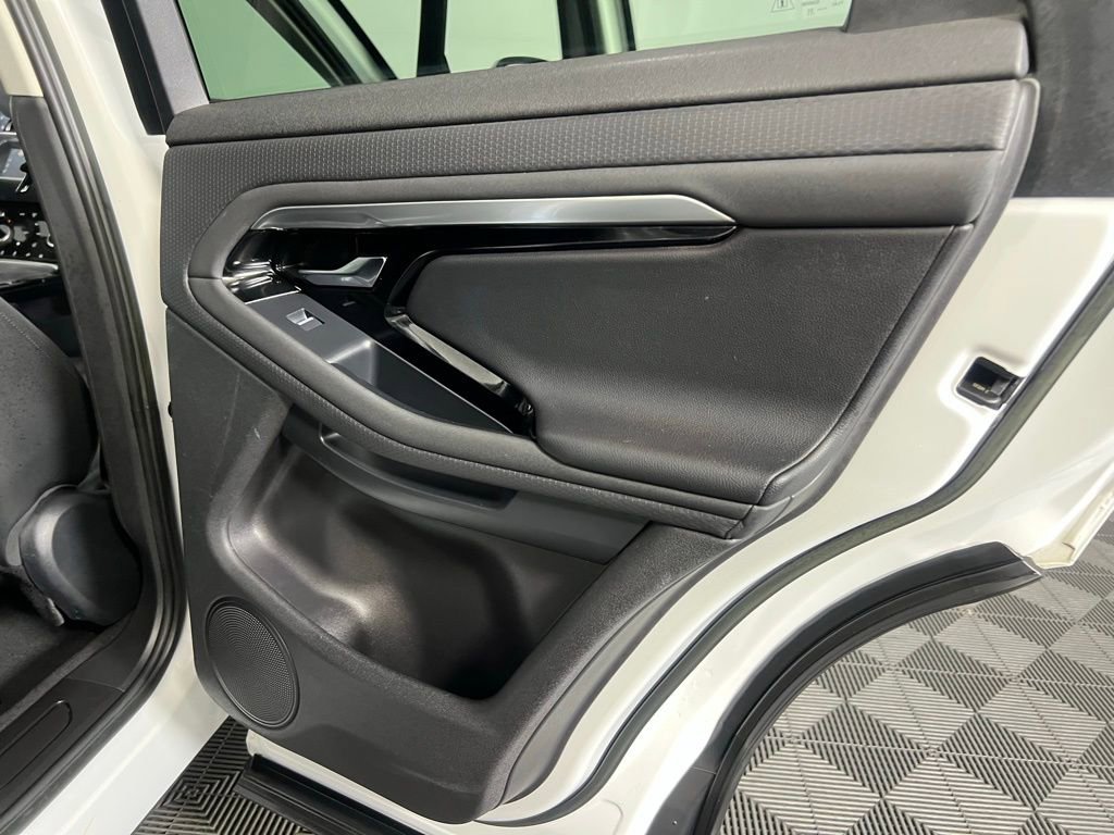 Used 2023 Land Rover Range Rover Evoque S image 31