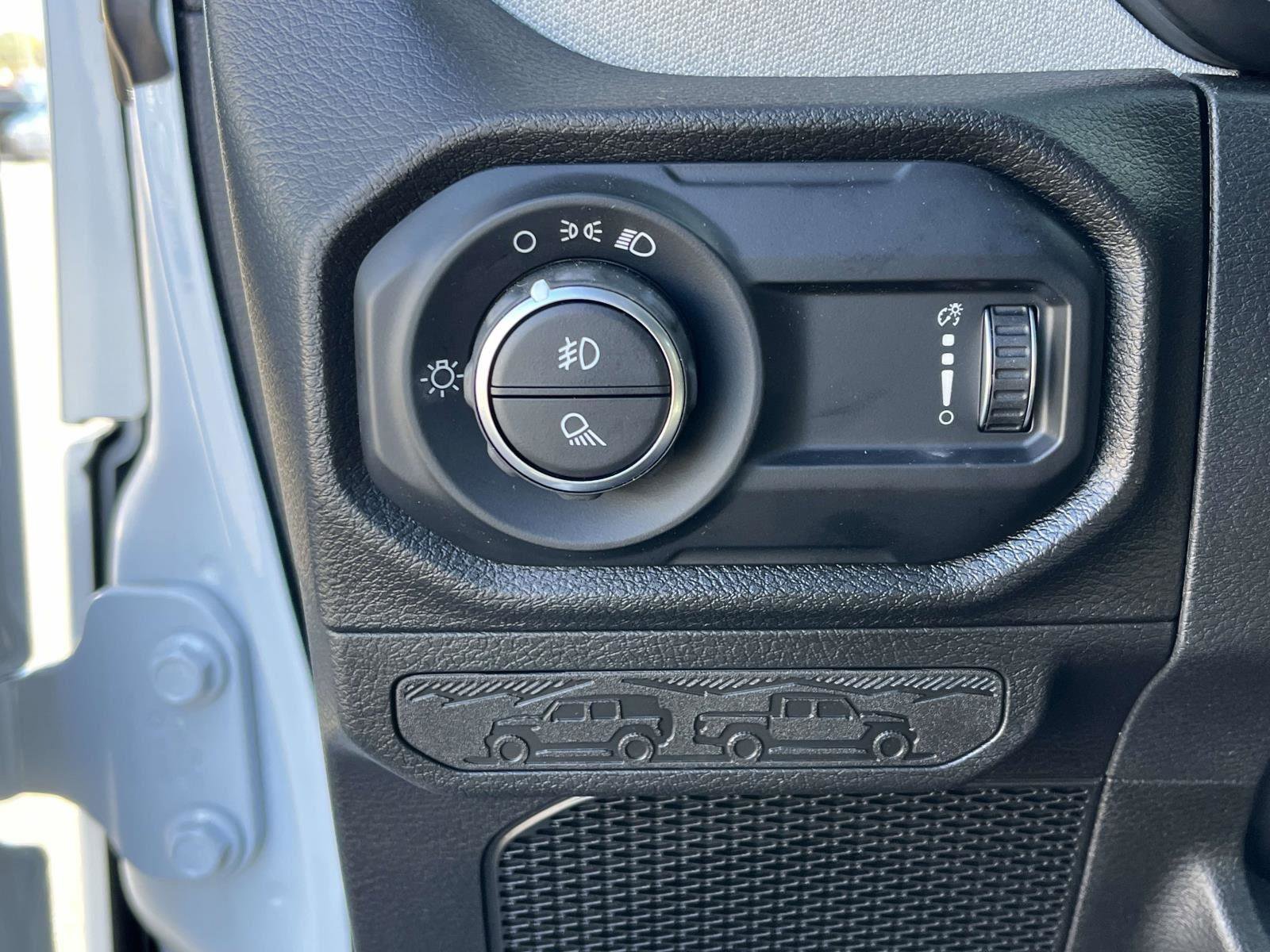 New 2026 Jeep Gladiator Sport image 15