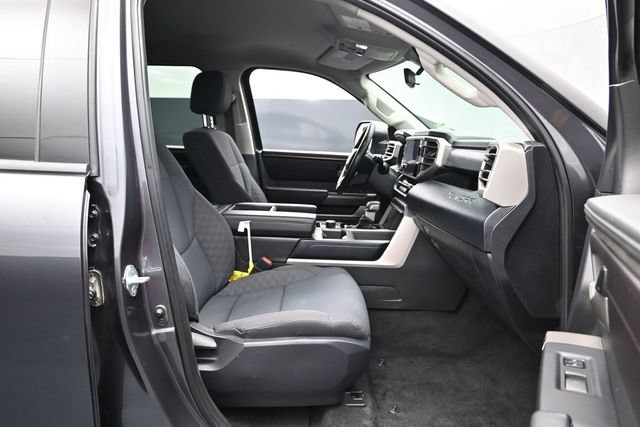 Used 2022 Toyota Tundra SR5 AWD/4WD image 25