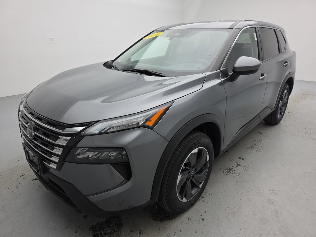 Used 2024 Nissan Rogue SV AWD/4WD image 5