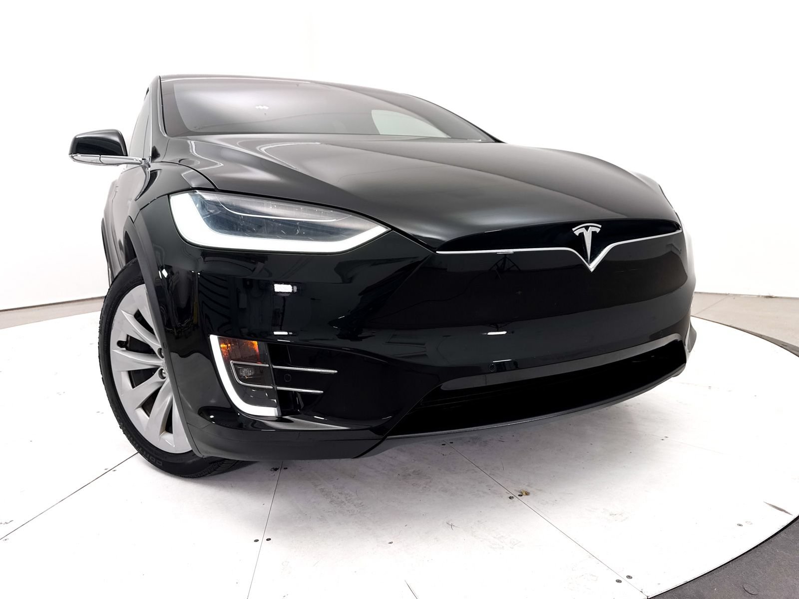 Used 2019 Tesla Model X Long Range AWD/4WD image 6