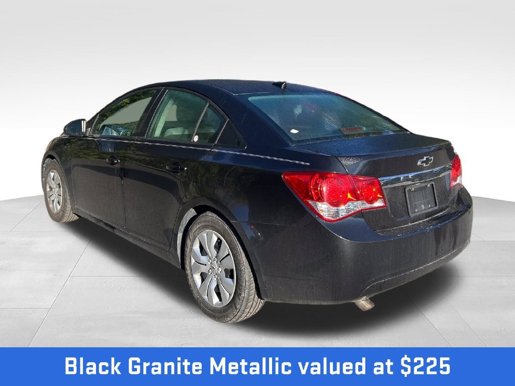 Used 2013 Chevrolet Cruze LS FWD image 4