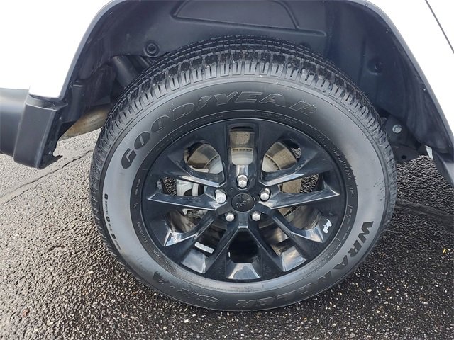 Used 2021 Jeep Wrangler Unlimited Sahara w/ Cold Weather Group image 5