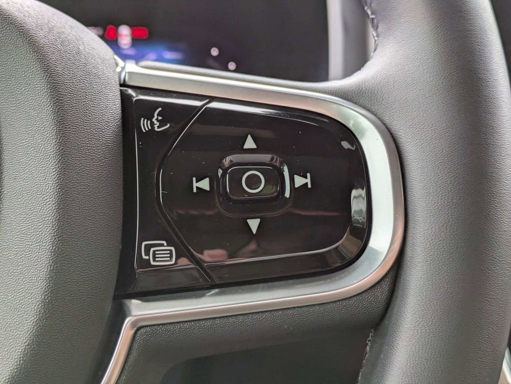 Certified 2024 Volvo S90 T8 Ultimate image 34