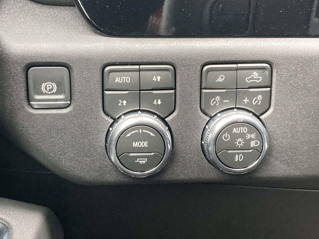 New 2026 GMC Sierra 2500 SLT w/ SLT Convenience Package image 25