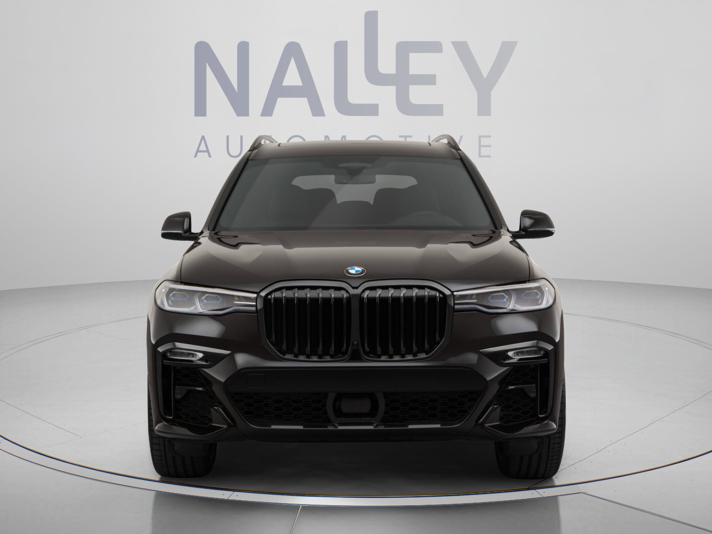 Used 2022 BMW X7 M50i w/ Dynamic Handling Package AWD/4WD image 7