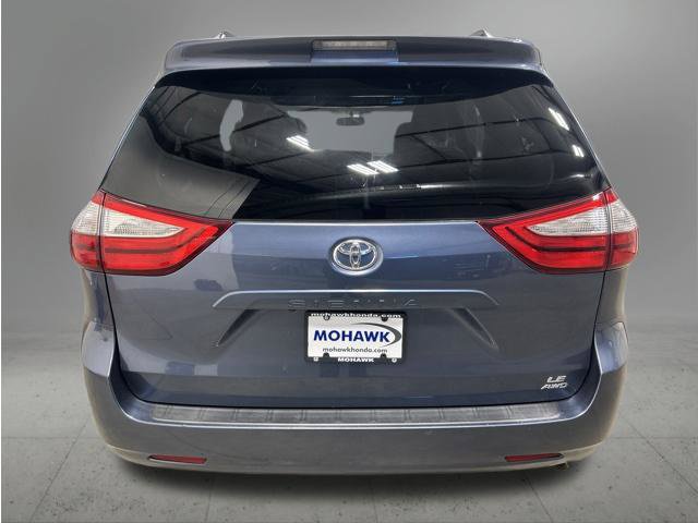 Used 2017 Toyota Sienna LE AWD/4WD image 4