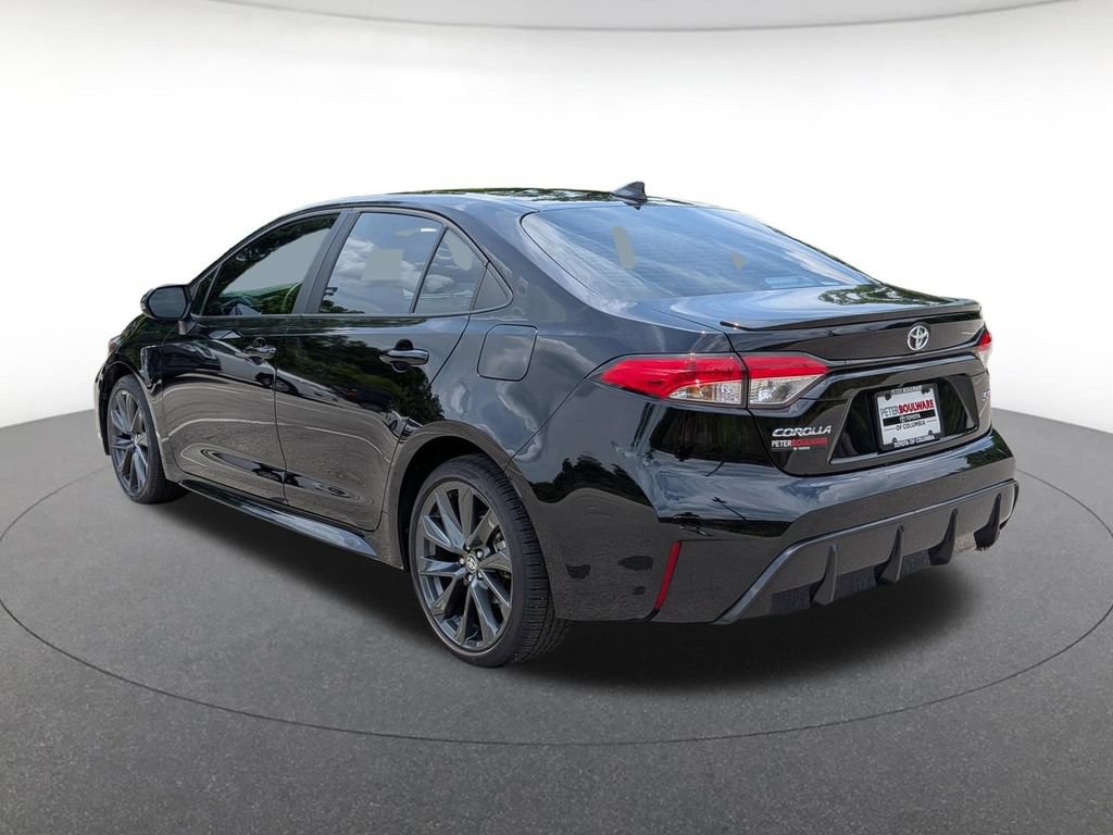 Used 2025 Toyota Corolla SE FWD image 4