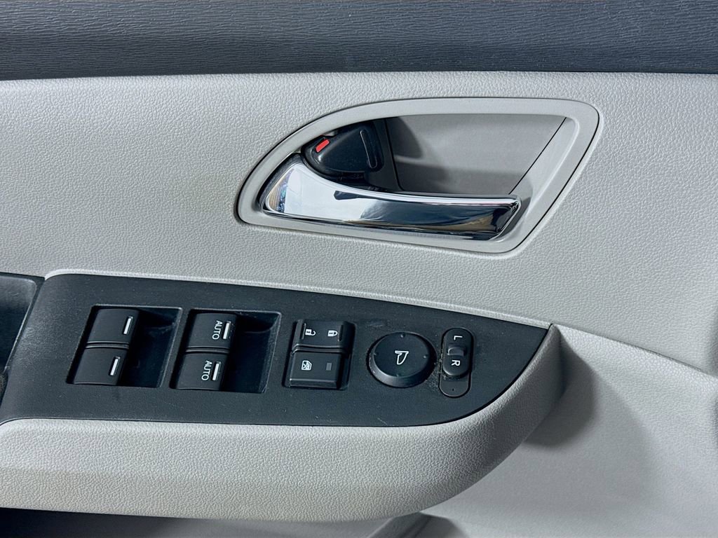 Used 2016 Honda Odyssey EX image 20