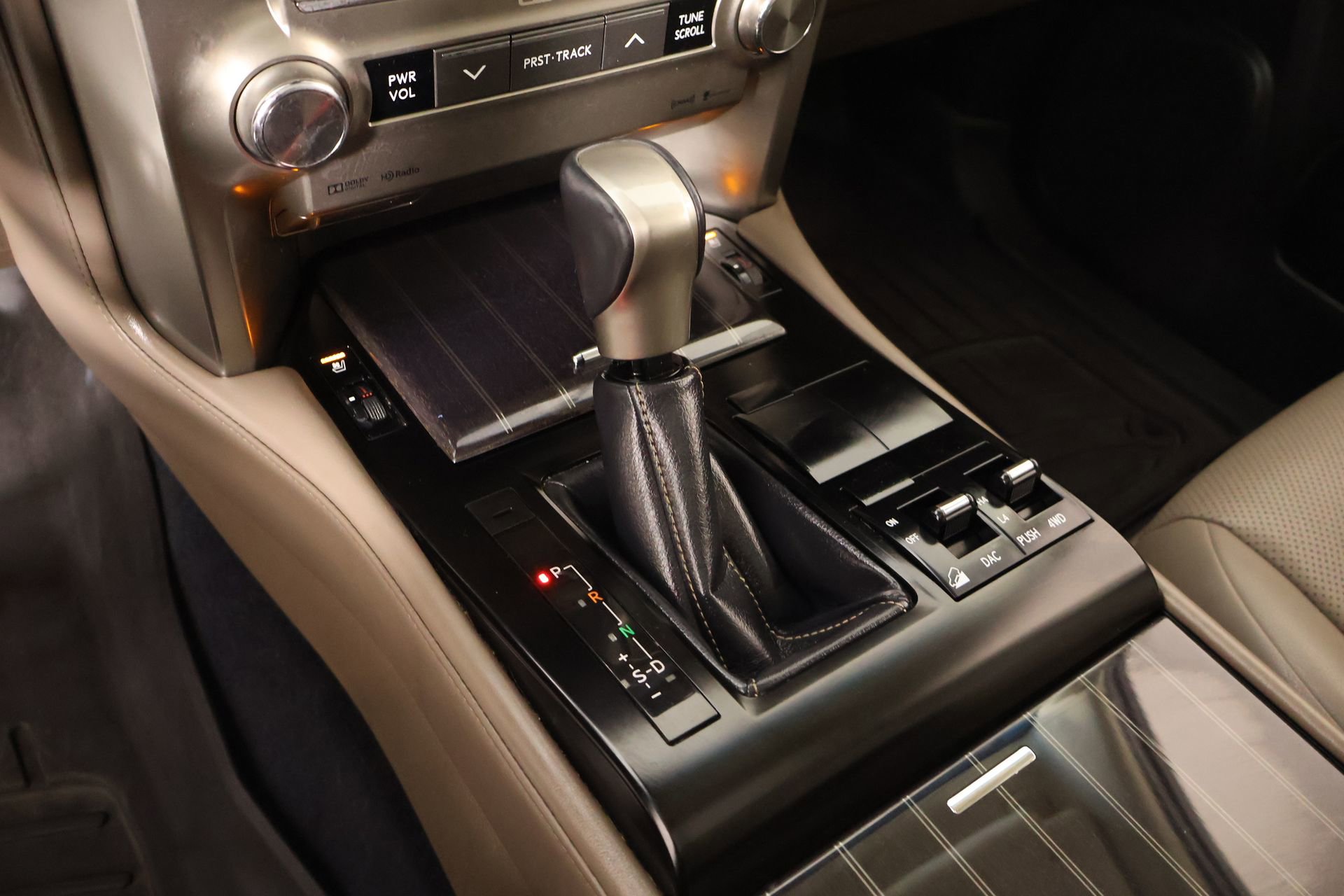 Used 2021 Lexus GX 460 Premium w/ Premium Package image 10