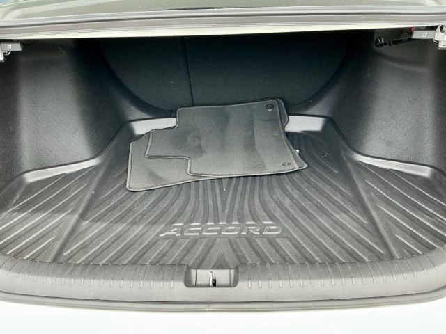 Used 2023 Honda Accord Touring image 12