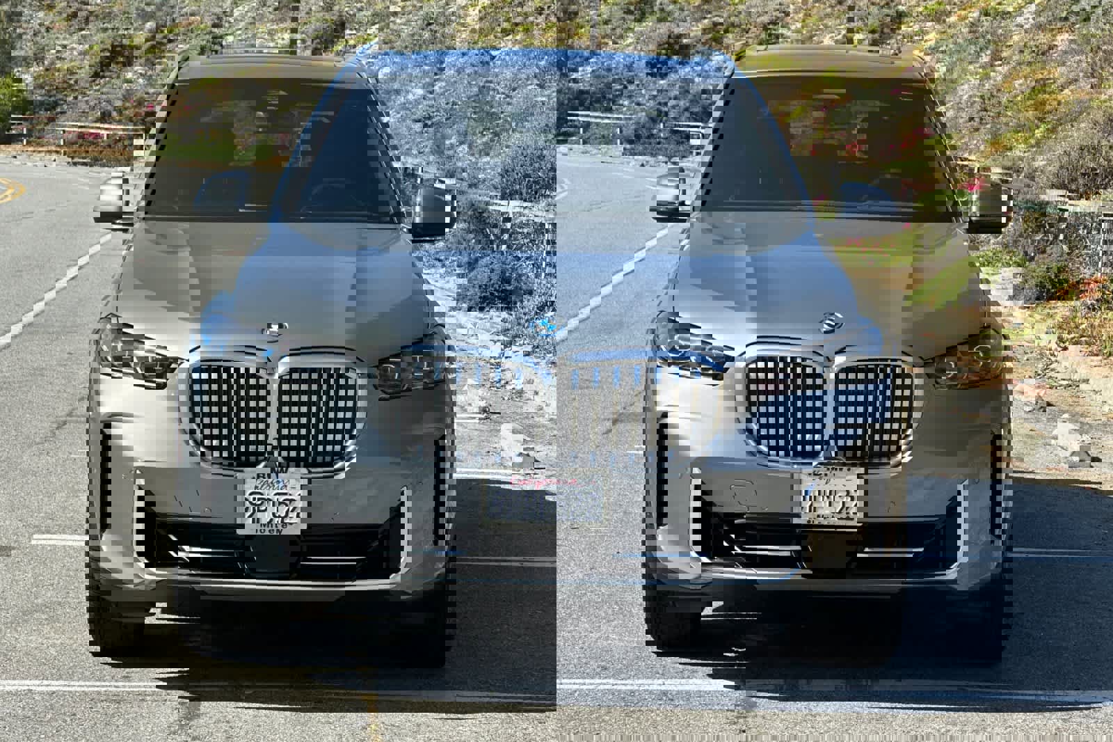 Used 2025 BMW X5 xDrive50e w/ Premium Package image 10