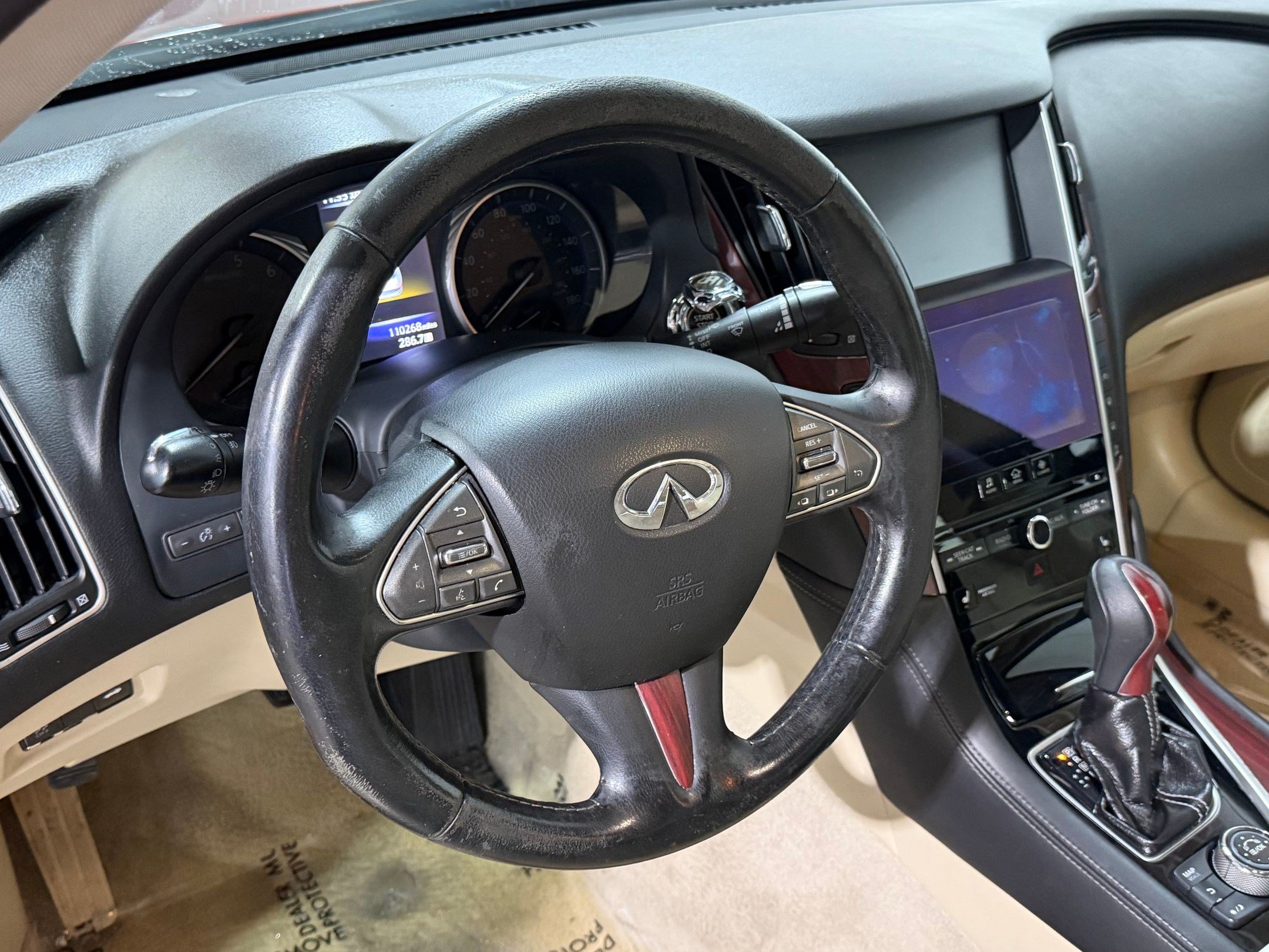 Used 2015 INFINITI Q50 Premium w/ Navigation Package RWD image 3