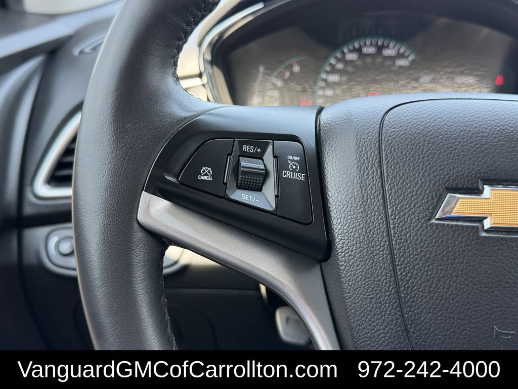 Used 2021 Chevrolet Trax LT w/ LT Convenience Package FWD image 15