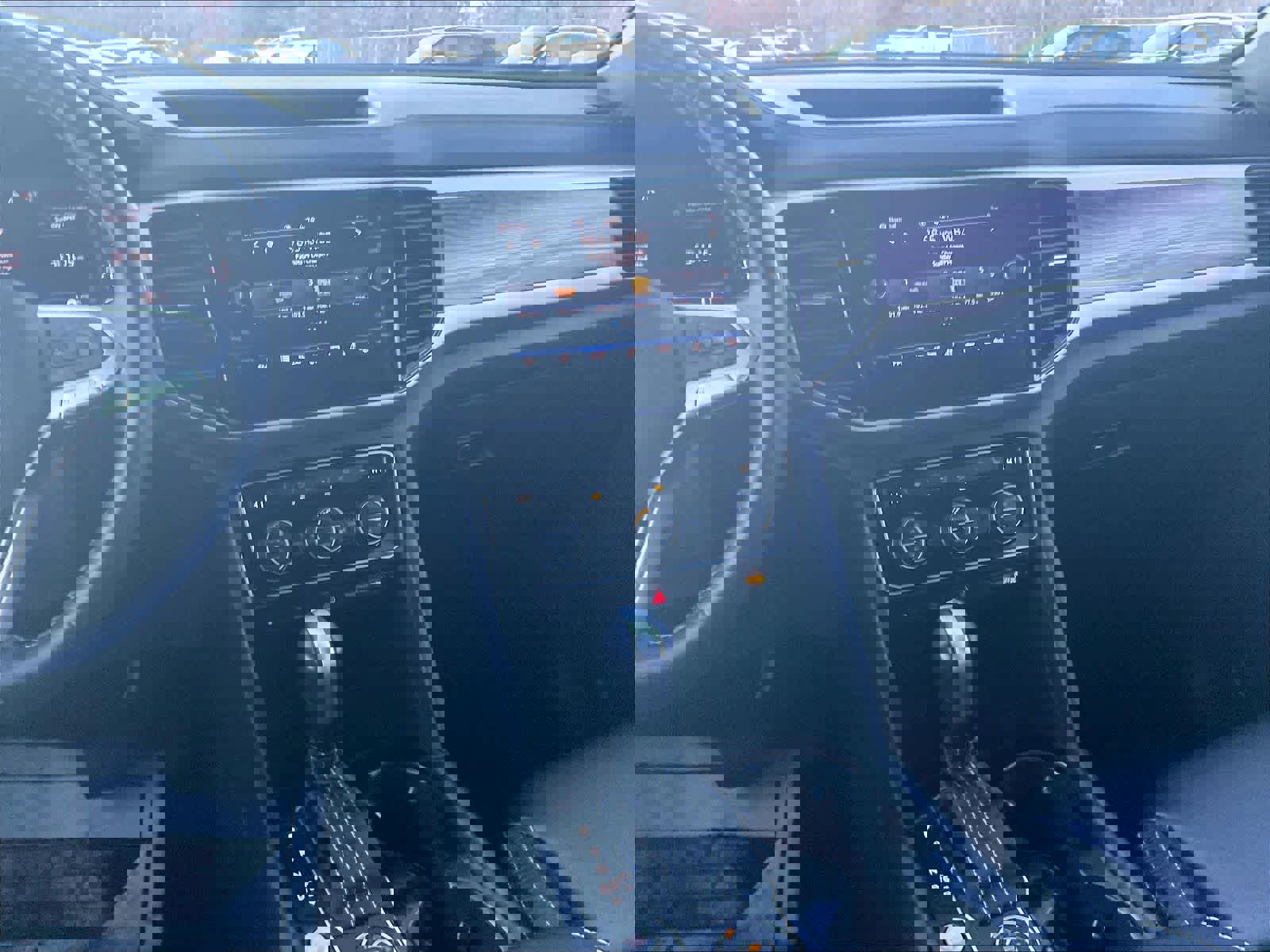 Certified 2022 Volkswagen Atlas Cross Sport SE image 19