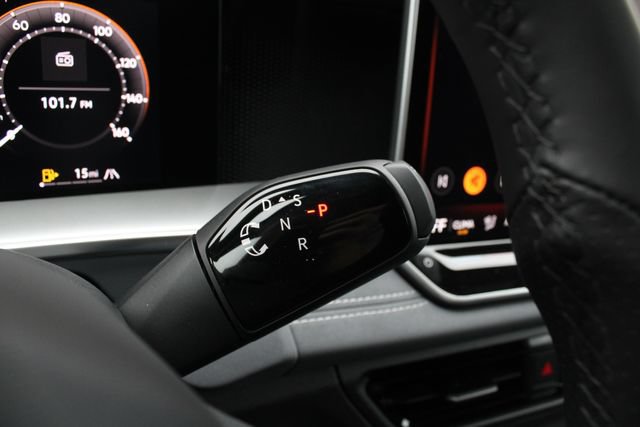 New 2026 Volkswagen Tiguan SE R-Line AWD/4WD image 15