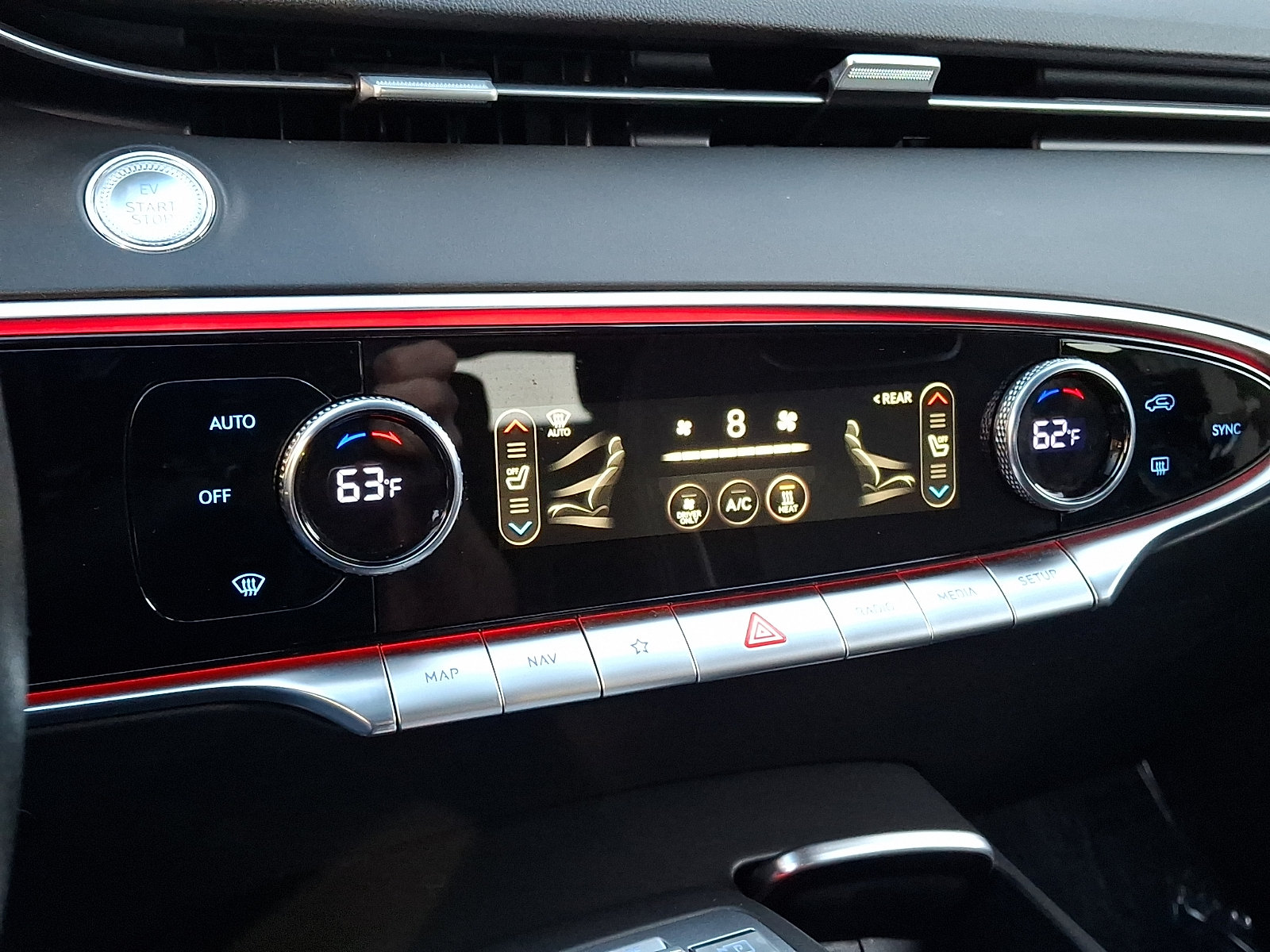 Certified 2023 Genesis Electrified GV70 AWD/4WD image 19